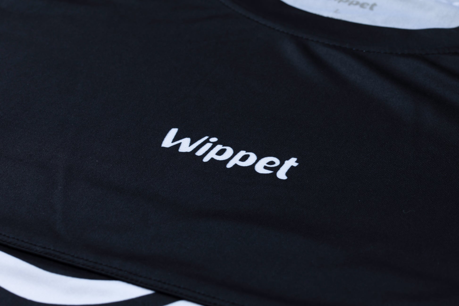 Wippet-Comfy-Unisex-Running-Breathable-Sweat-Wicking-Light-Weight-UPF50+-Shirt-Happy-Run-Colourful-Color-Colour-Bright-Fun-Trippy-Wave-Sustainable-Eco-Black-White